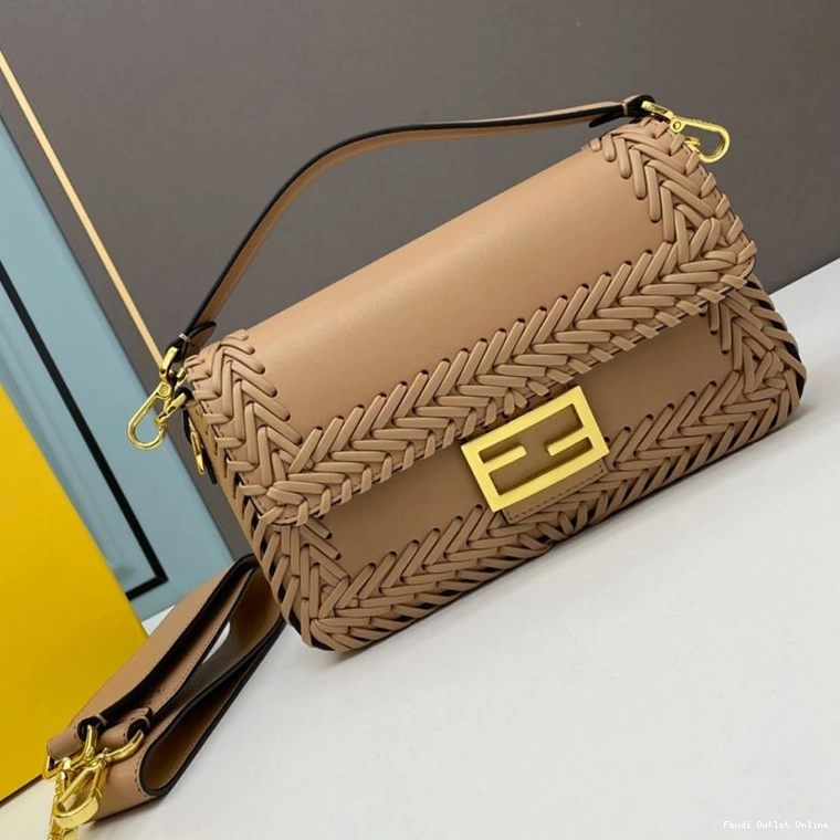 Affordable Bag Apricot Baguette Leather Medium Stitching Fendi In 0825